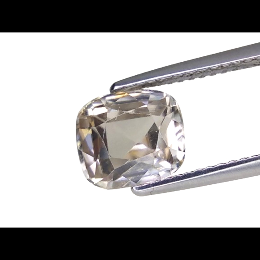 3.27cts Light brown natural cushion cut loose gemstones "see video"