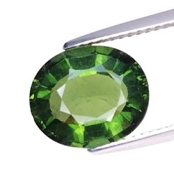 4.69CTS  green natural  tourmaline oval cut loose gemstones " see video "